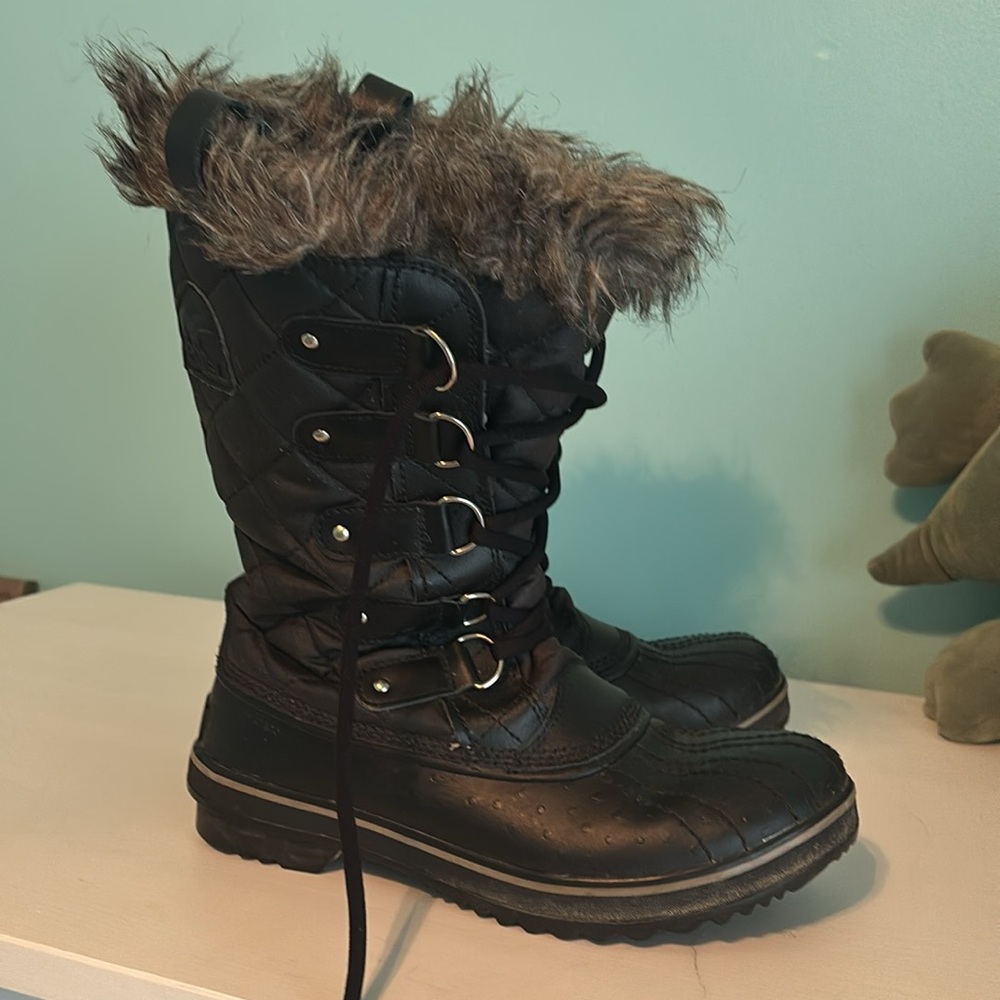 Women's SOREL Black Fur-Lined Winter Boots - Picture 5 of 7